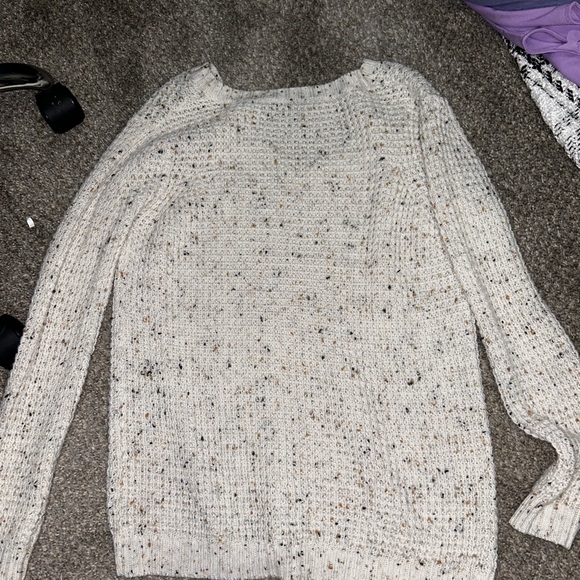 Sweater - Picture 2 of 3